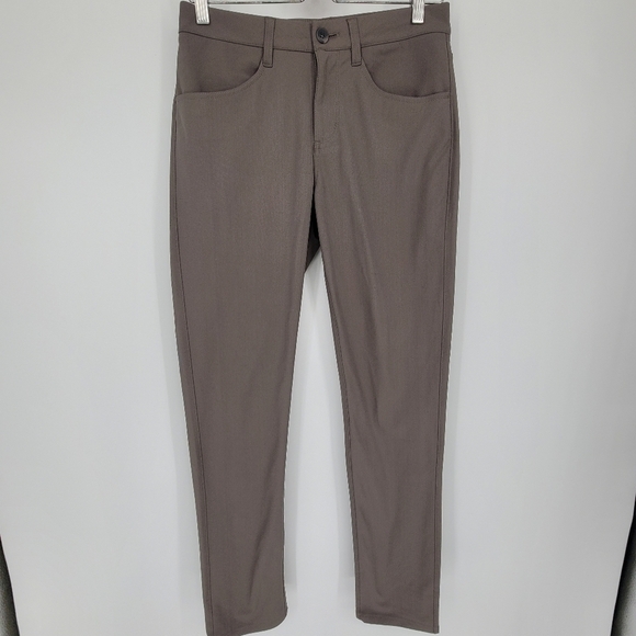 Vuori Men's Meta Pant dark oregano taupe size 28 - Picture 1 of 11
